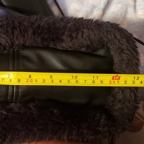 Faux leather fur trimmed tote bag - Picture 3 of 10